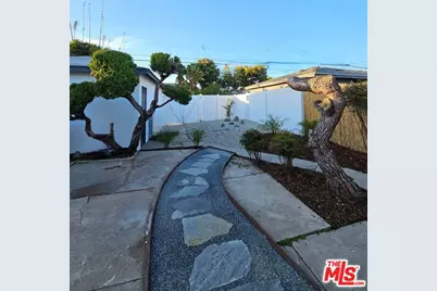 12865 Gilmore Ave, Los Angeles, CA 90066 - Photo 31