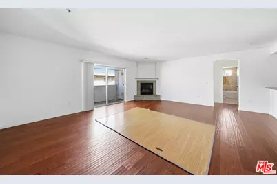 4733 Elmwood Ave #304, Los Angeles, CA 90004 - Photo 21