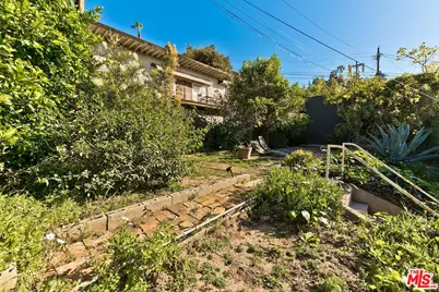 2106 Rockford Rd, Los Angeles, CA 90039 - Photo 21