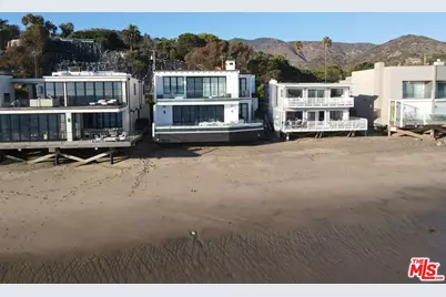 27212 Escondido Beach Rd, Malibu, CA 90265 - Photo 31