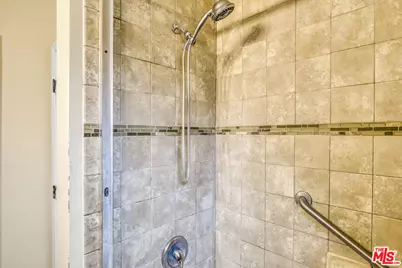 1300 S California Ave, Compton, CA 90221 - Photo 25