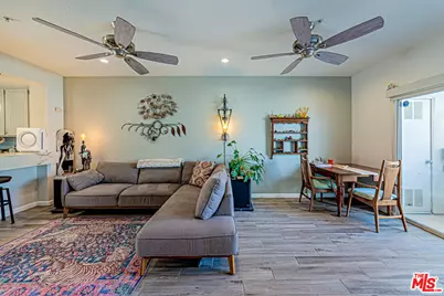 415 Townsquare Ln #325, Huntington Beach, CA 92648 - Photo 5