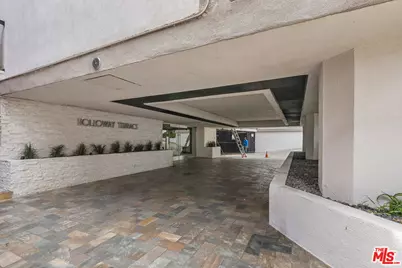 8530 Holloway Dr #309, West Hollywood, CA 90069 - Photo 23