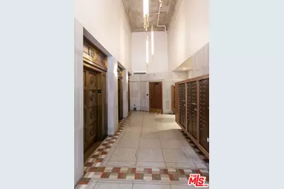 215 W 7th St #1301, Los Angeles, CA 90014 - Photo 23