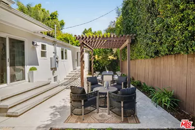 10720 National Pl, Los Angeles, CA 90034 - Photo 11