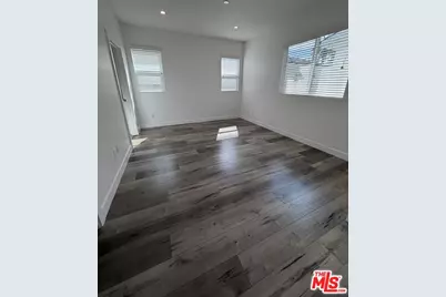 3944 S Budlong Ave, Los Angeles, CA 90037 - Photo 41