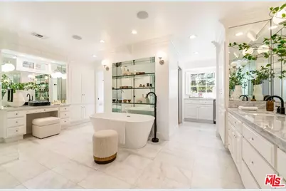 628 N Sierra Dr, Beverly Hills, CA 90210 - Photo 29