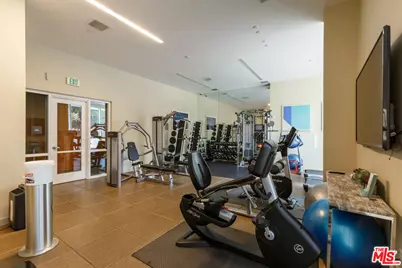 1705 Ocean Ave #306, Santa Monica, CA 90401 - Photo 33