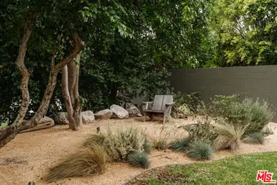 16727 Pineridge Dr, Granada Hills, CA 91344 - Photo 33