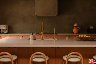 16727 Pineridge Dr, Granada Hills, CA 91344 - Photo 15