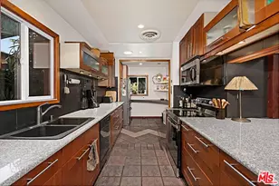 13522 Delano St, Van Nuys, CA 91401 - Photo 13