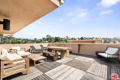 1902 W Liberty Ct, Los Angeles, CA 90026 - Photo 23