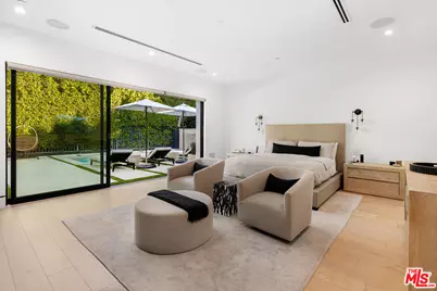 16366 Sloan Dr, Los Angeles, CA 90049 - Photo 19