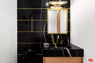 16366 Sloan Dr, Los Angeles, CA 90049 - Photo 31