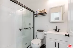 5753 Mammoth Ave, Los Angeles, CA 91401 - Photo 37