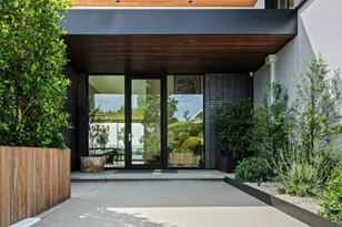 2261 Hercules Dr, Los Angeles, CA 90046 - Photo 11