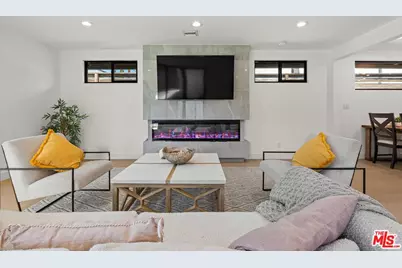 5253 Buffalo Ave, Sherman Oaks, CA 91401 - Photo 1