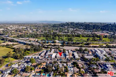 820 Chestnut Ave, Los Angeles, CA 90042 - Photo 15