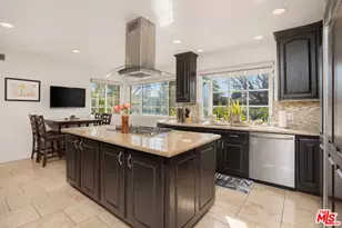 16155 Otsego St, Encino, CA 91436 - Photo 7