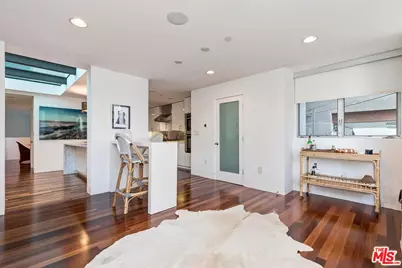 111 Eastwind St, Marina del Rey, CA 90292 - Photo 17