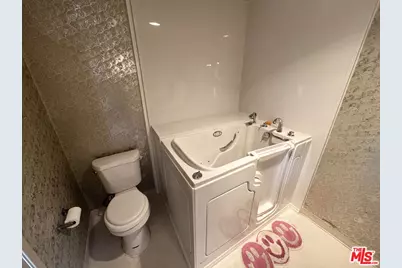 4924 McConnell Ave, Los Angeles, CA 90066 - Photo 19