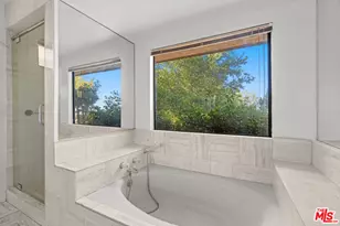 18919 La Montana Pl, Tarzana, CA 91356 - Photo 27