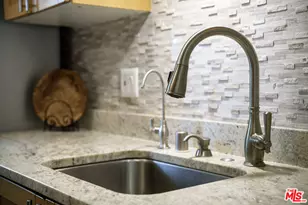 984 Miramonte Dr, Santa Barbara, CA 93109 - Photo 7