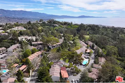 984 Miramonte Dr #4, Santa Barbara, CA 93109 - Photo 5