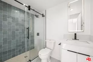 1933 Magnolia Ave, Los Angeles, CA 90007 - Photo 27