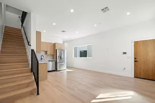 1933 Magnolia Ave, Los Angeles, CA 90007 - Photo 59