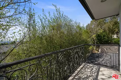 9023 Alto Cedro Dr, Beverly Hills, CA 90210 - Photo 67