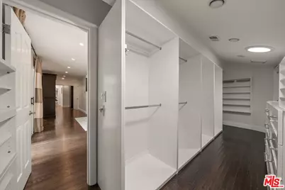 9023 Alto Cedro Dr, Beverly Hills, CA 90210 - Photo 43