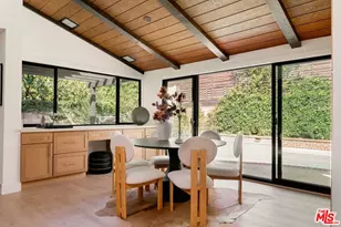 13925 Branton Pl, Sherman Oaks, CA 91423 - Photo 9