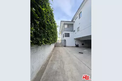 212 W Plymouth St, Inglewood, CA 90302 - Photo 5