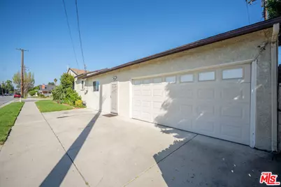 9300 Prichard St, Bellflower, CA 90706 - Photo 21