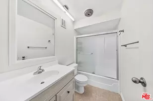 421 S La Fayette Park Pl, Los Angeles, CA 90057 - Photo 11