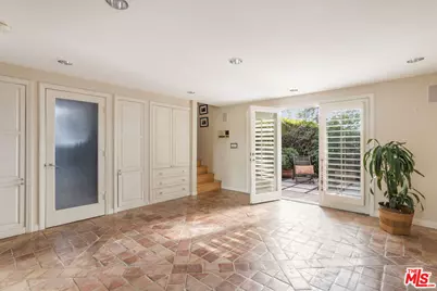 2536 Beverley Ave, Santa Monica, CA 90405 - Photo 35