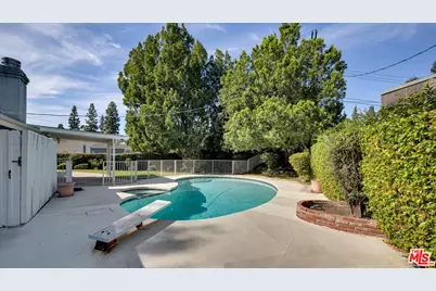 18501 Germain St, Porter Ranch, CA 91326 - Photo 41