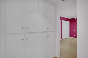 6251 Coldwater Canyon Ave, North Hollywood, CA 91606 - Photo 11