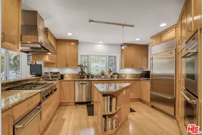 1250 Roscomare Rd, Los Angeles, CA 90077 - Photo 9