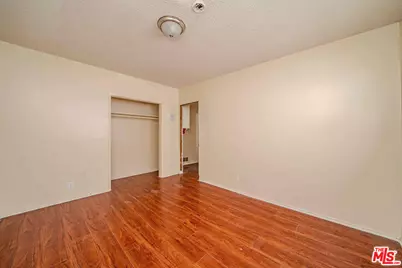 926 Fedora St, Los Angeles, CA 90006 - Photo 11
