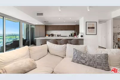 13600 Marina Pointe Dr #1906, Marina del Rey, CA 90292 - Photo 5