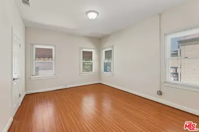 727 Crenshaw Blvd, Los Angeles, CA 90005 - Photo 25