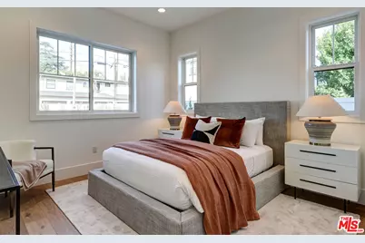 11729 Hartsook St, Valley Village, CA 91607 - Photo 5