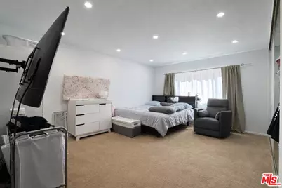 11493 Lev Ave, Mission Hills, CA 91345 - Photo 13