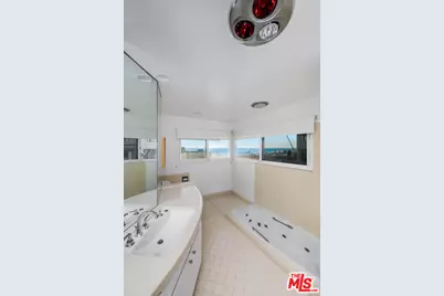 7334 Vista Del Mar Ln, Playa del Rey, CA 90293 - Photo 31