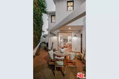 12739 Halkirk St, Studio City, CA 91604 - Photo 25