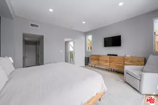1405 Bates Ave, Los Angeles, CA 90027 - Photo 15