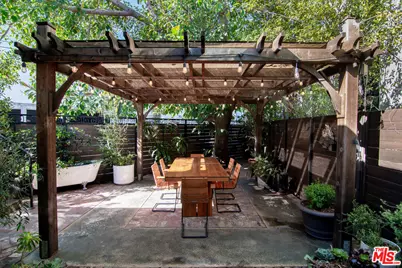1130 Electric Ave, Venice, CA 90291 - Photo 23