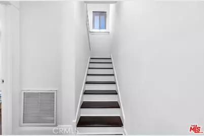 119 S Hobart Blvd, Los Angeles, CA 90004 - Photo 31